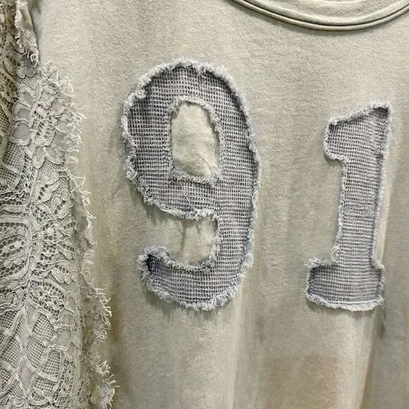 Oli & Hali Washed Number Patchwork Mixed Media Lace Tee Sz L Green/Blue - Picture 3 of 8